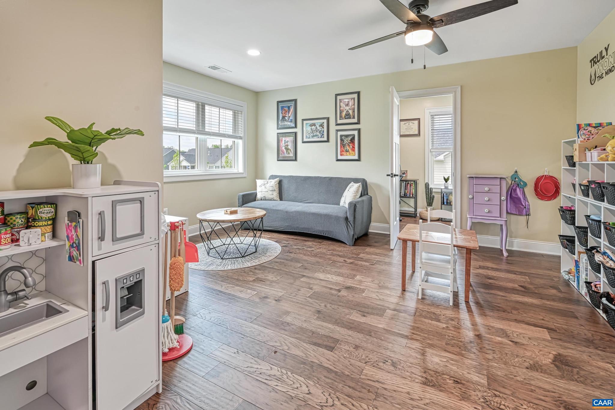 SPRING CREEK - Residential