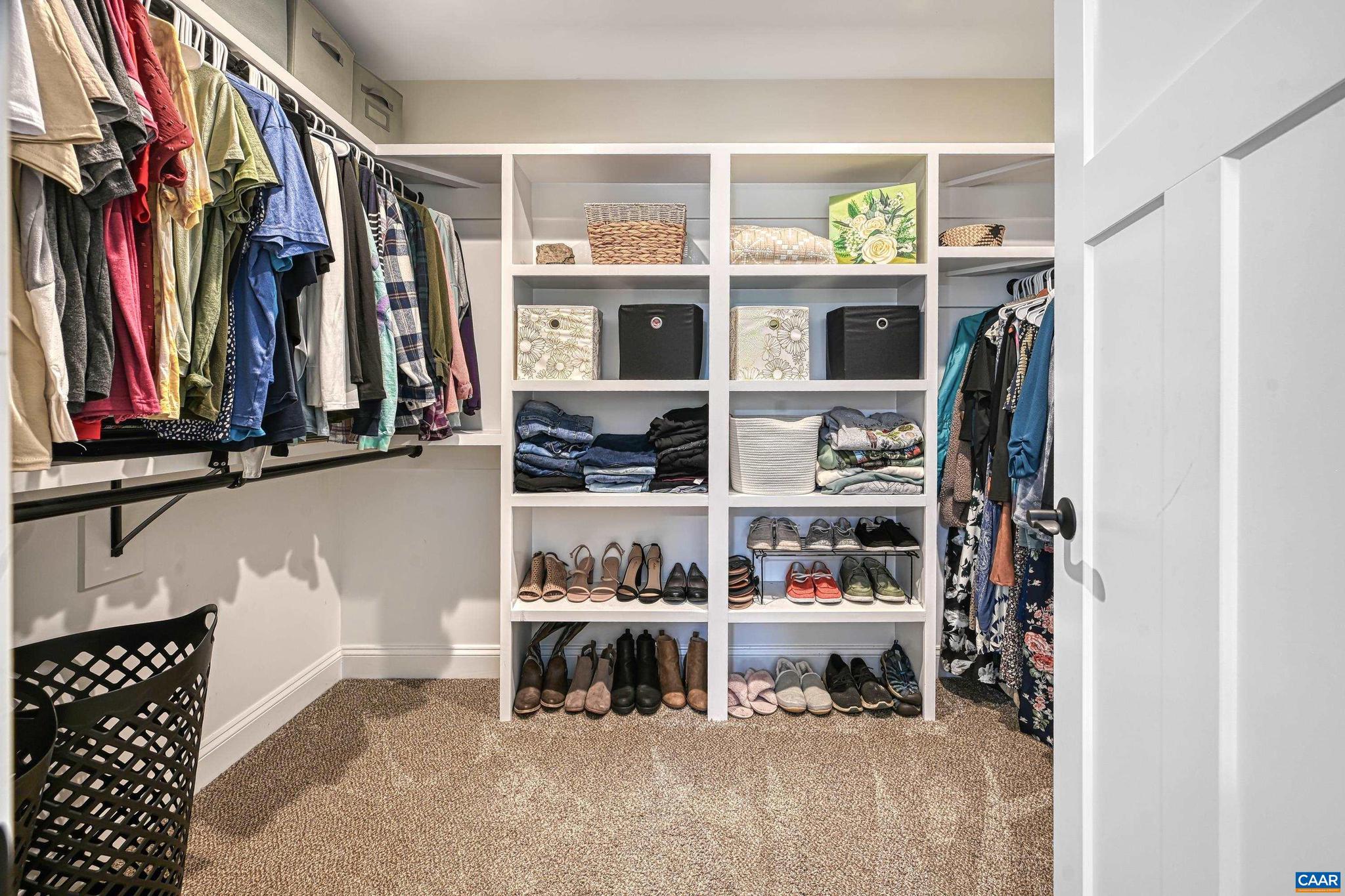 SPRING CREEK - Residential