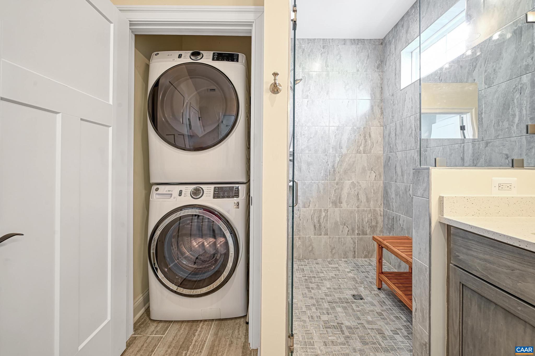 SPRING CREEK - Residential