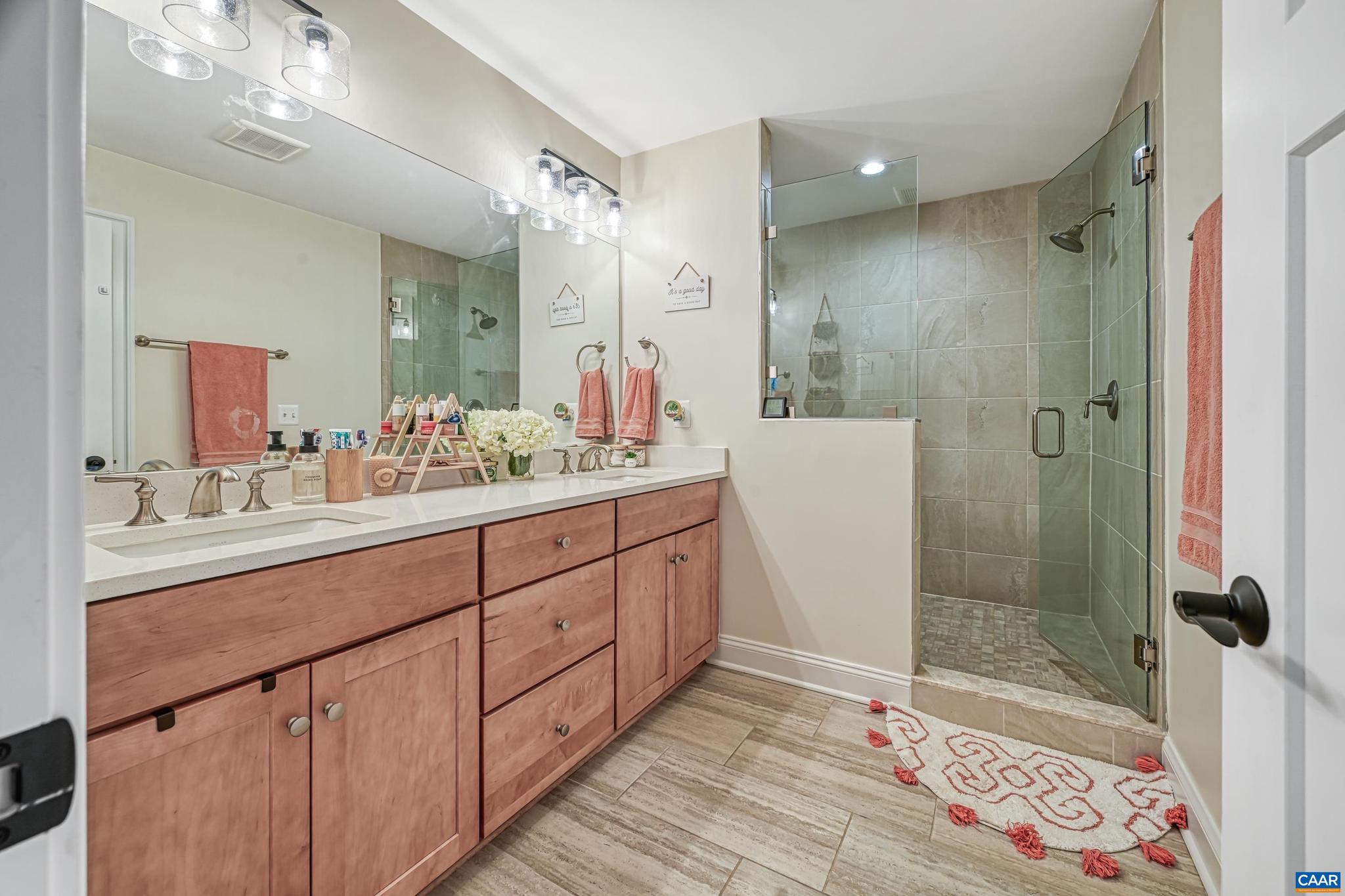 SPRING CREEK - Residential