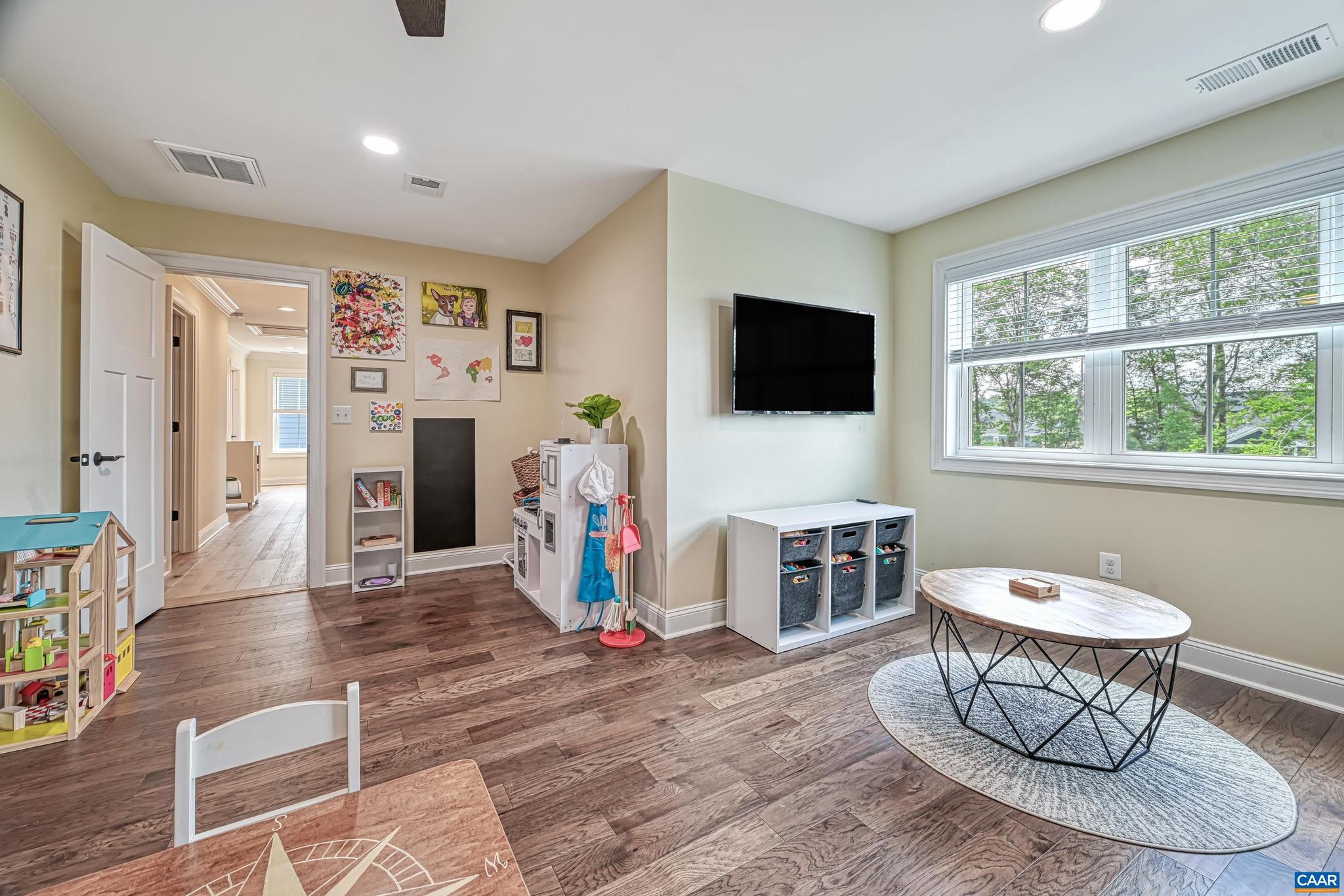 SPRING CREEK - Residential