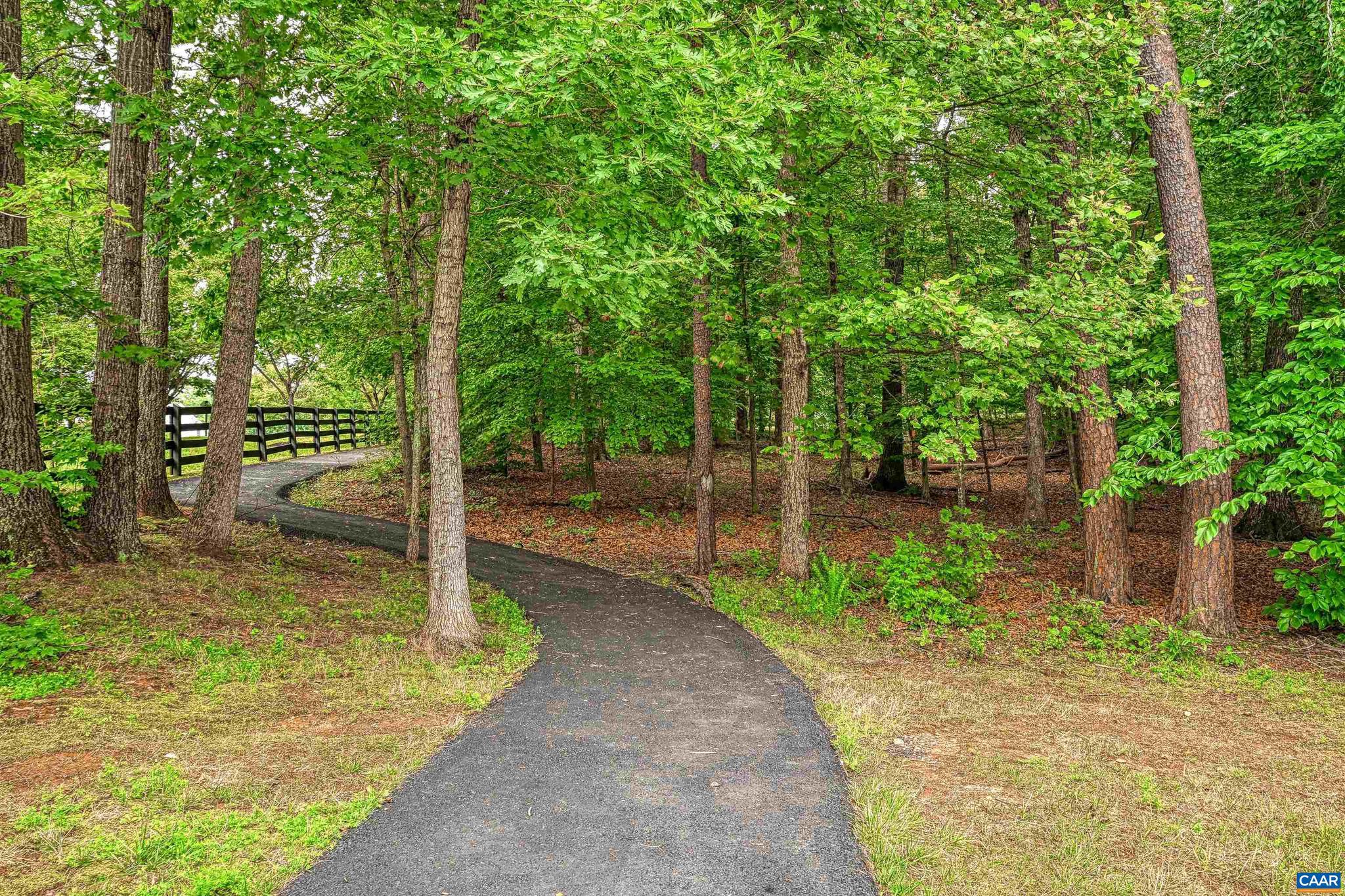 SPRING CREEK - Residential