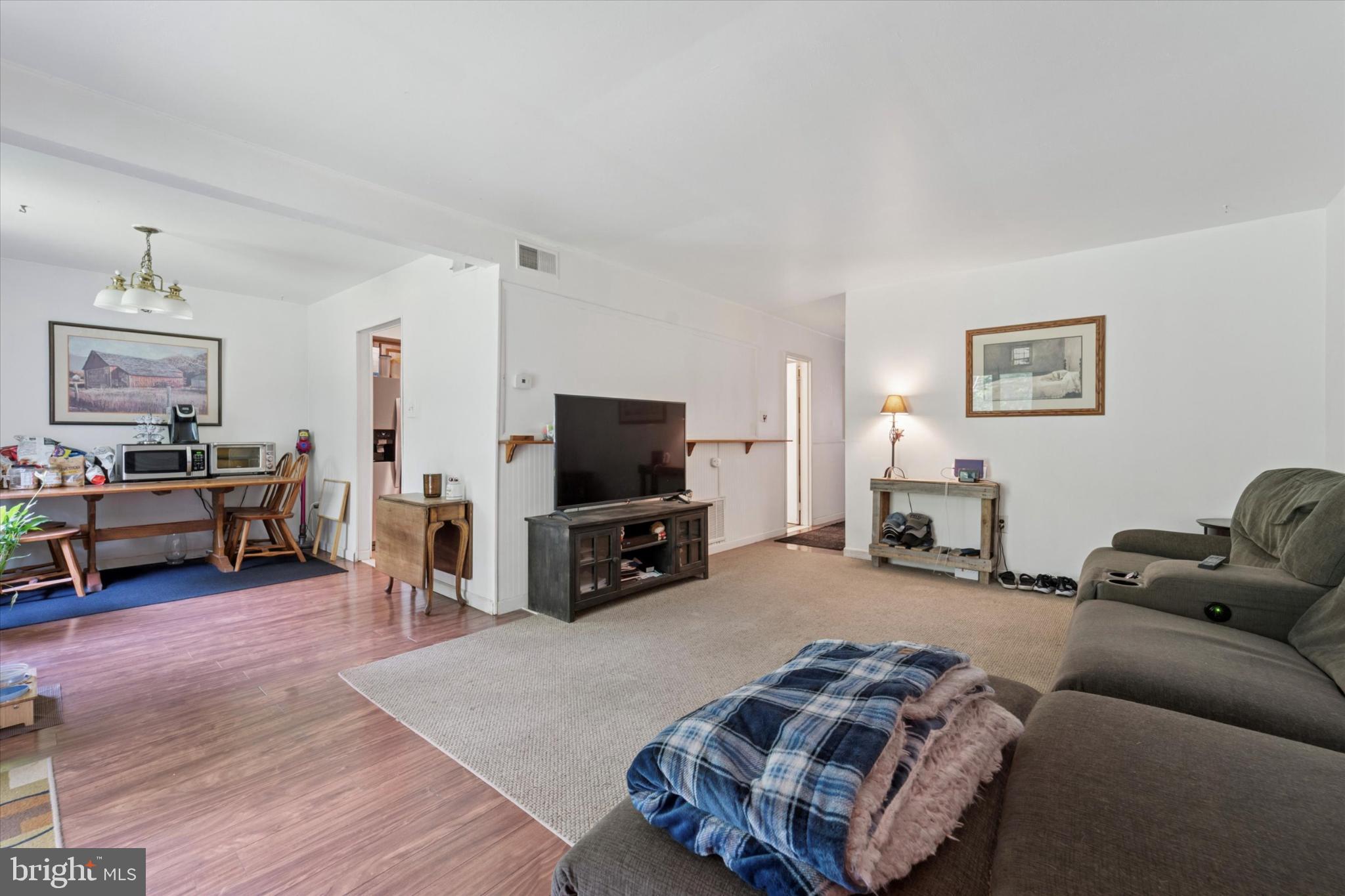 PAINTERS CROSSING - Residential