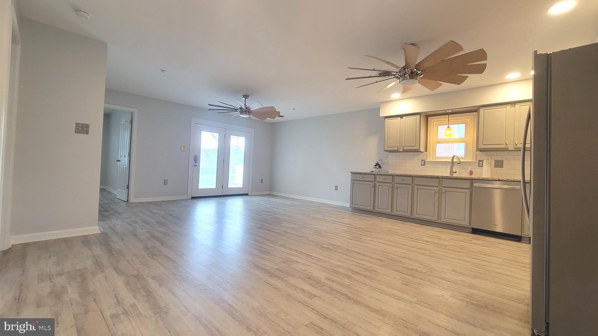 SOUTH POINTE - Residential