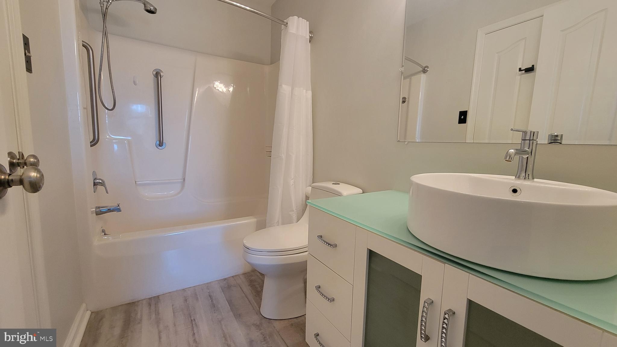 SOUTH POINTE - Residential