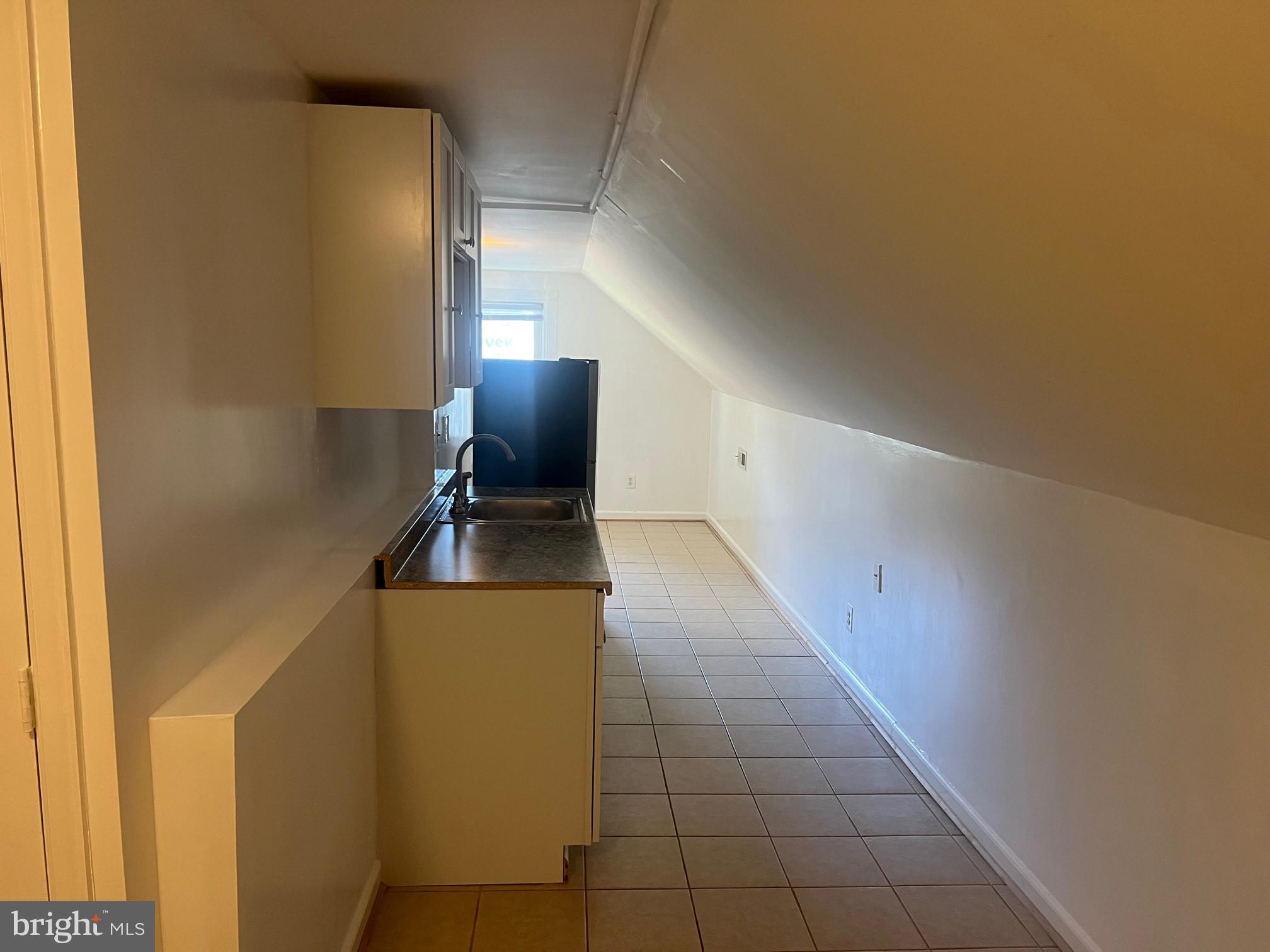 GREENTOP MANOR - Residential Lease