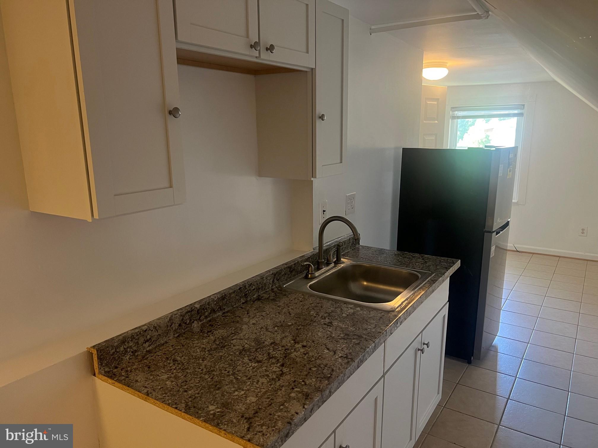 GREENTOP MANOR - Residential Lease