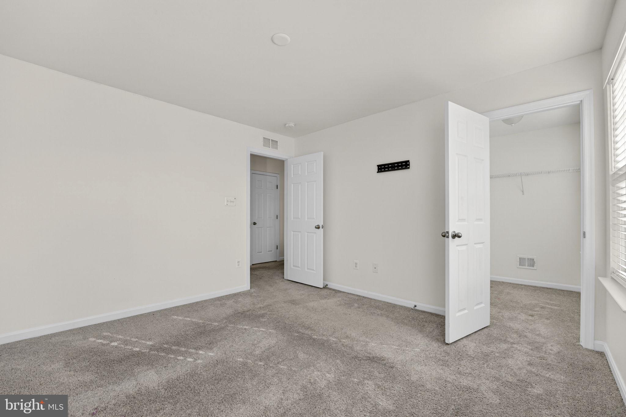 SHENANDOAH SPRINGS - Residential