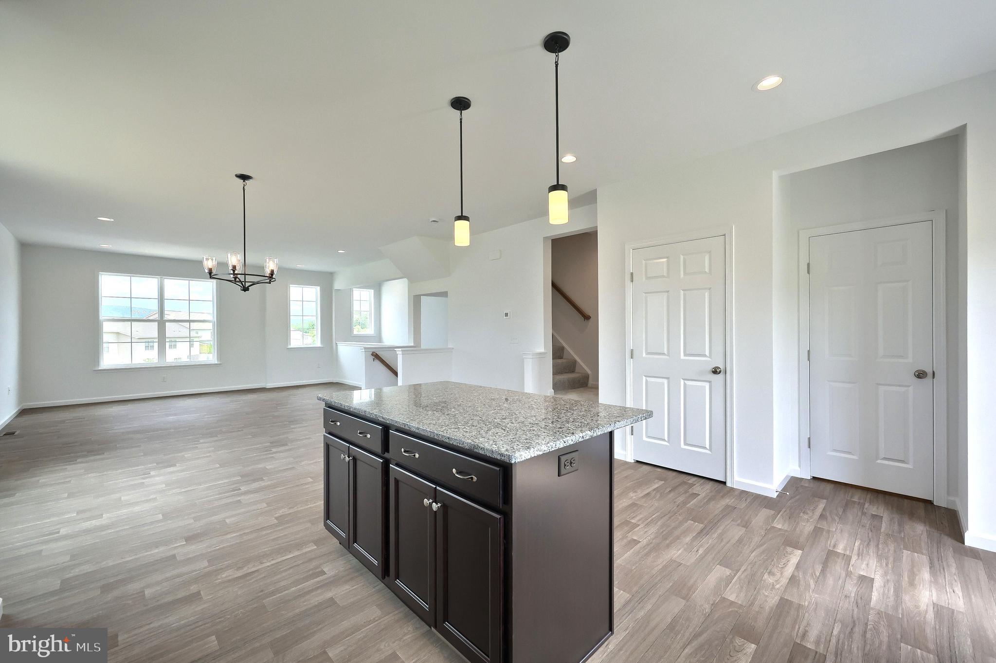 NORTH RIDGE - Residential