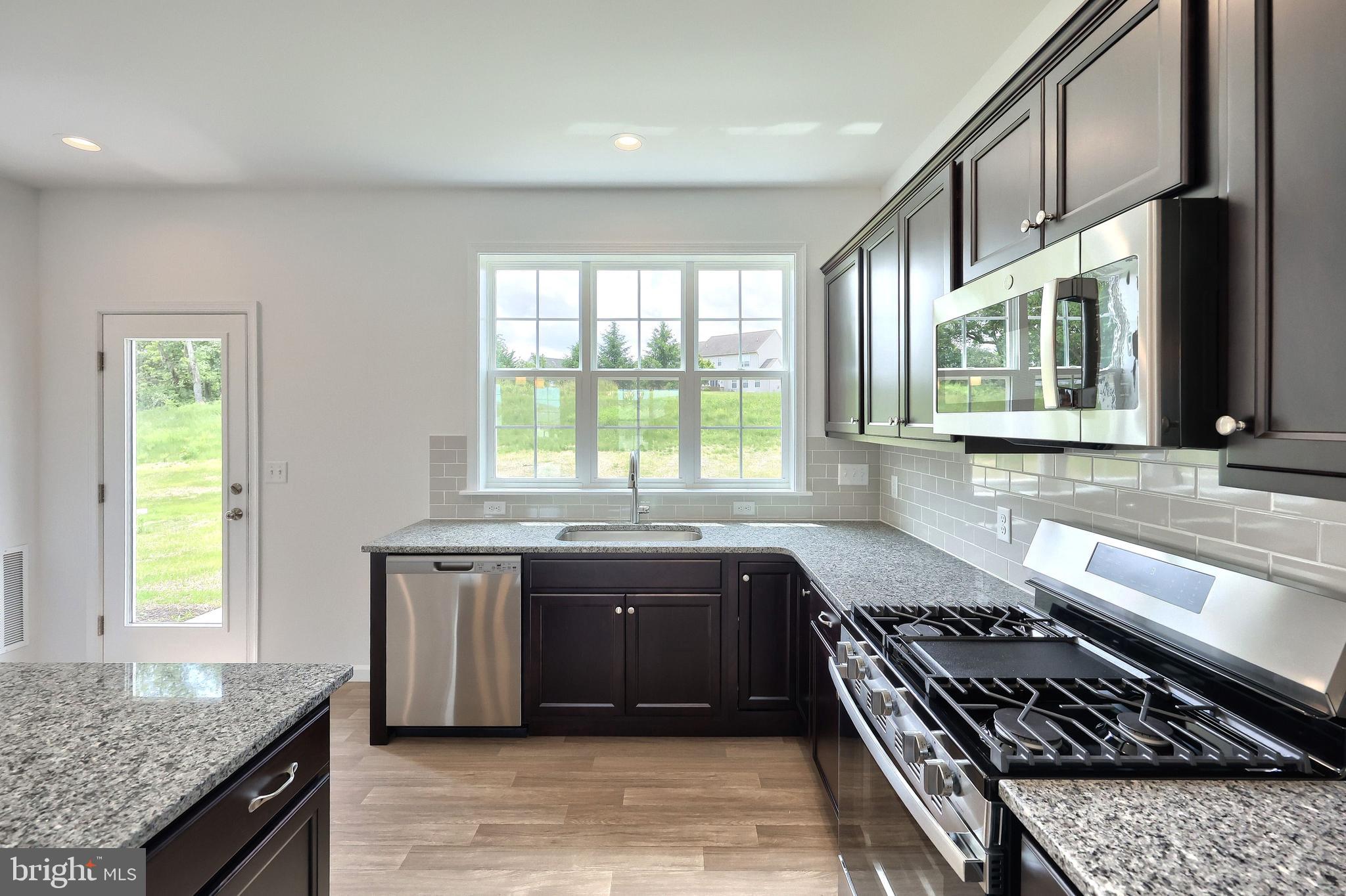 63 GLENN VIEW