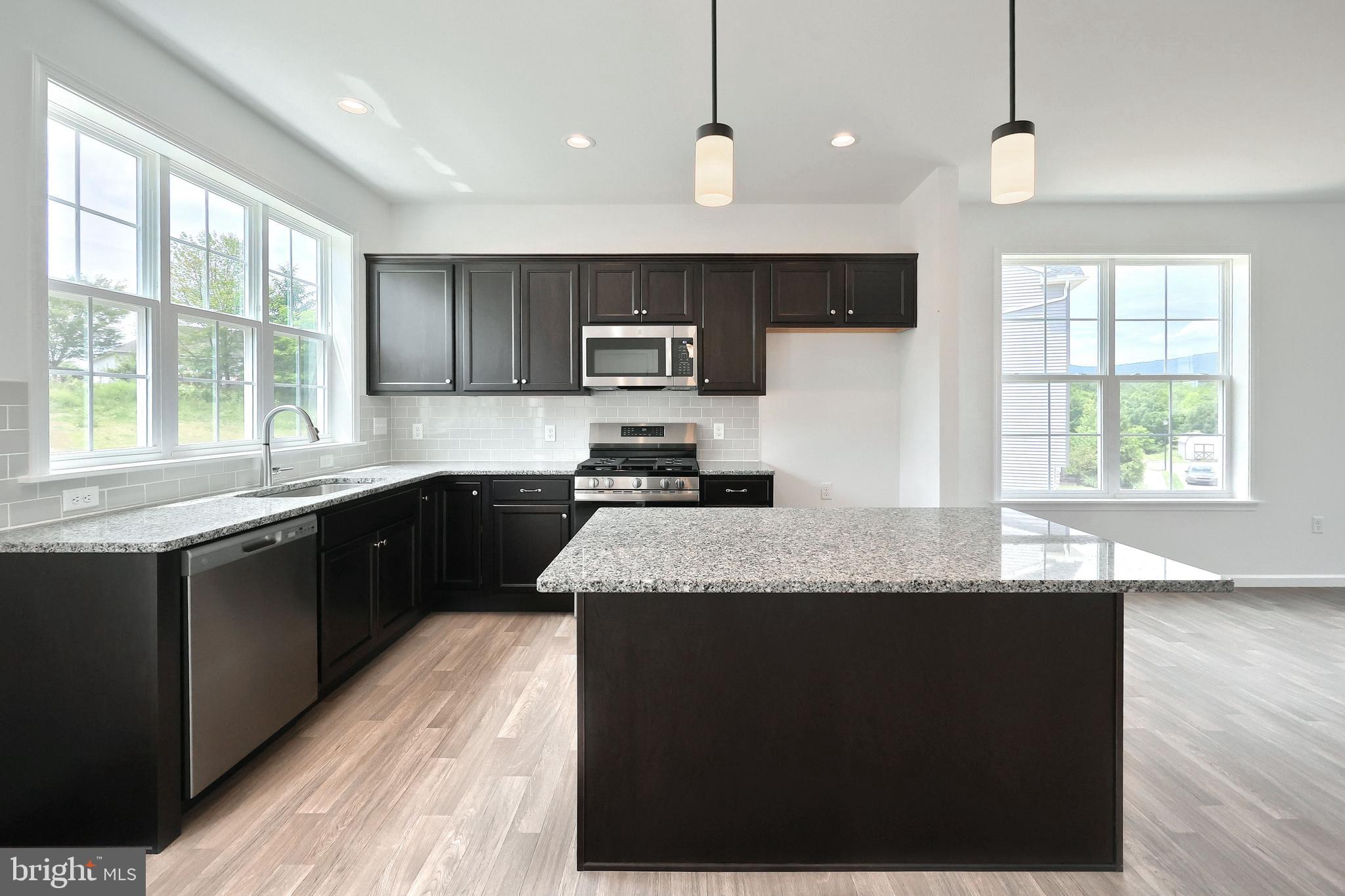 63 GLENN VIEW