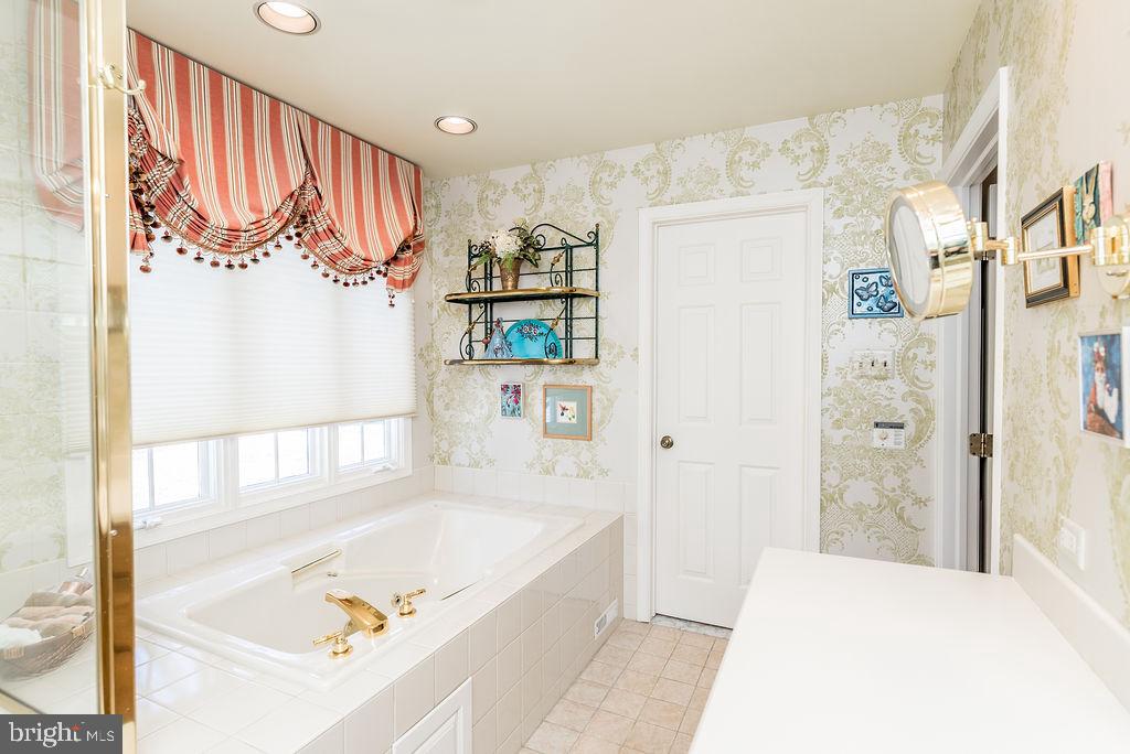 BLUEBERRY HILL - Residential