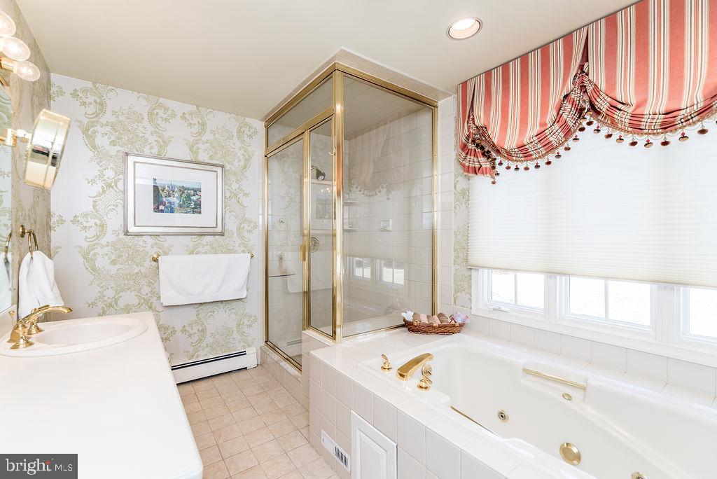 BLUEBERRY HILL - Residential