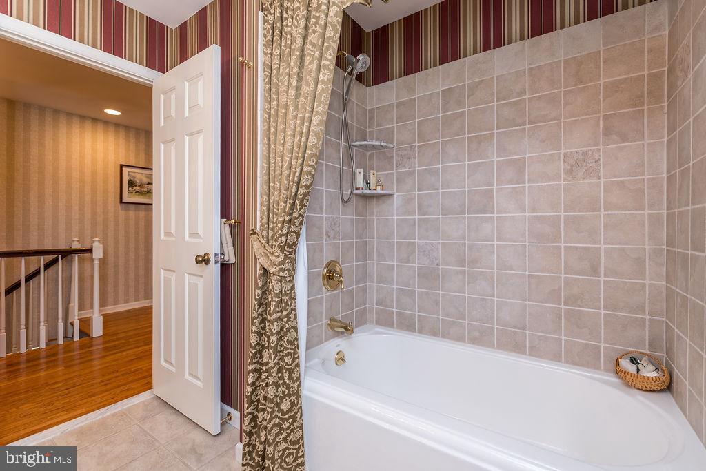 BLUEBERRY HILL - Residential