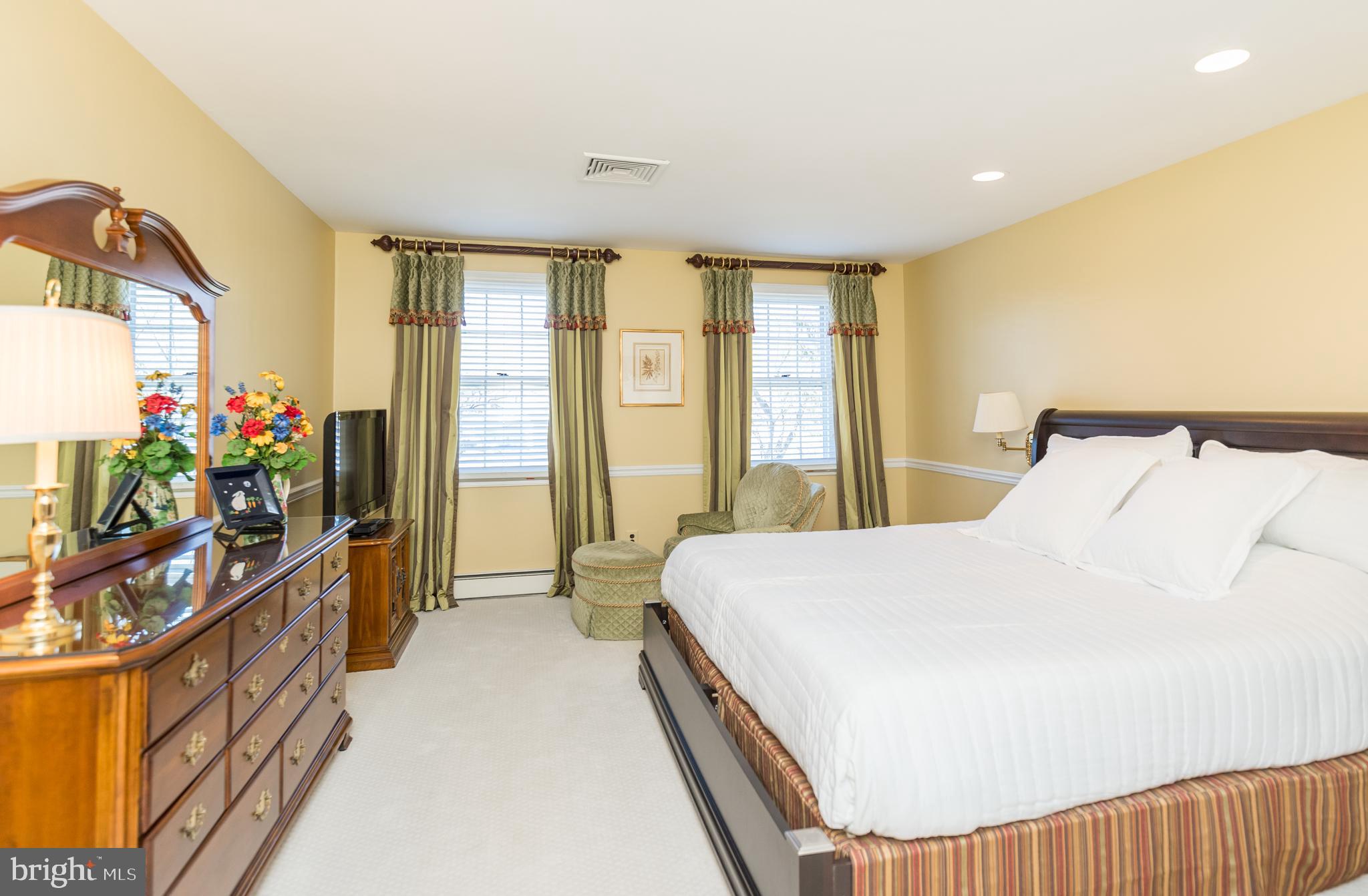 BLUEBERRY HILL - Residential