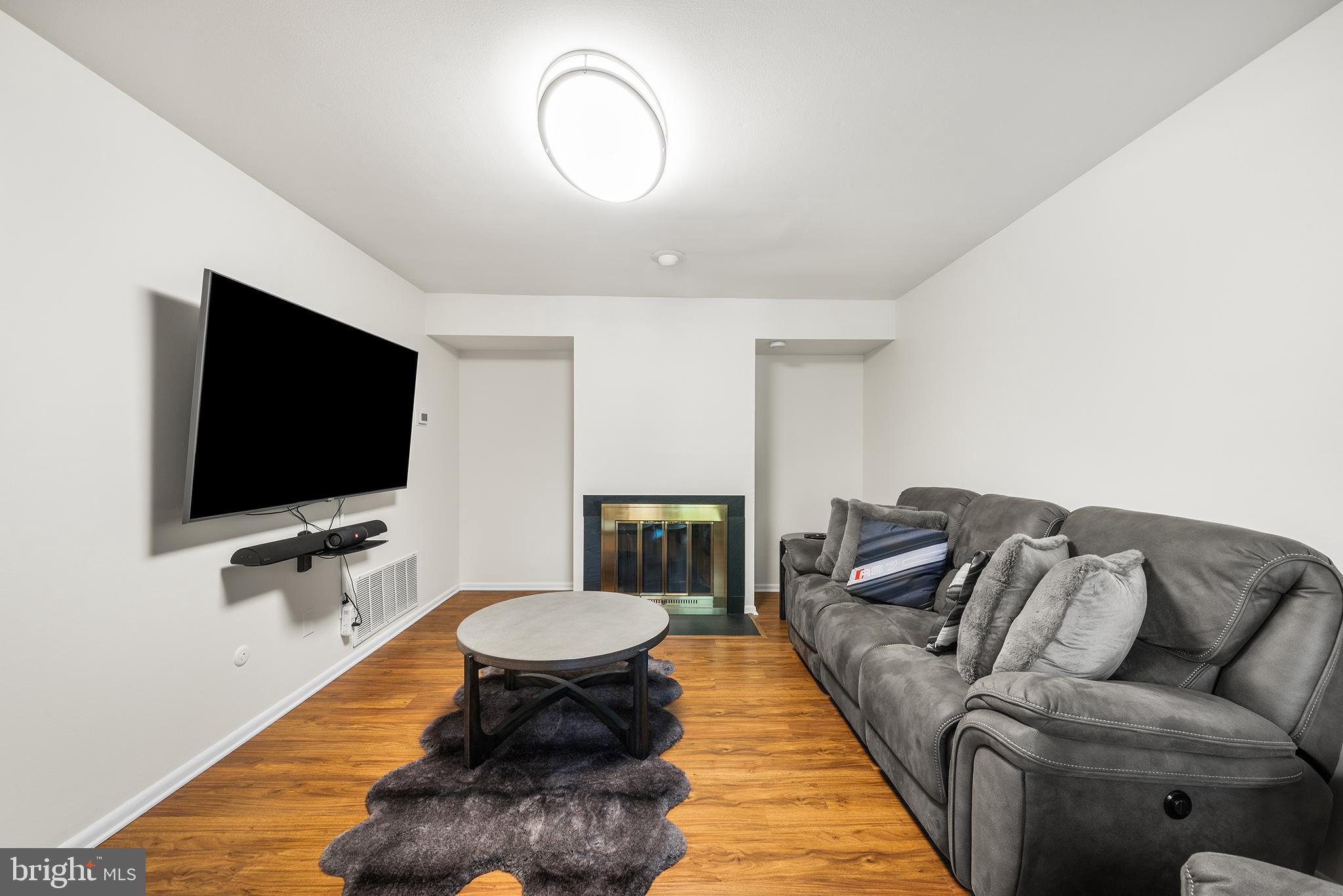 HAVERFORD VIL - Residential