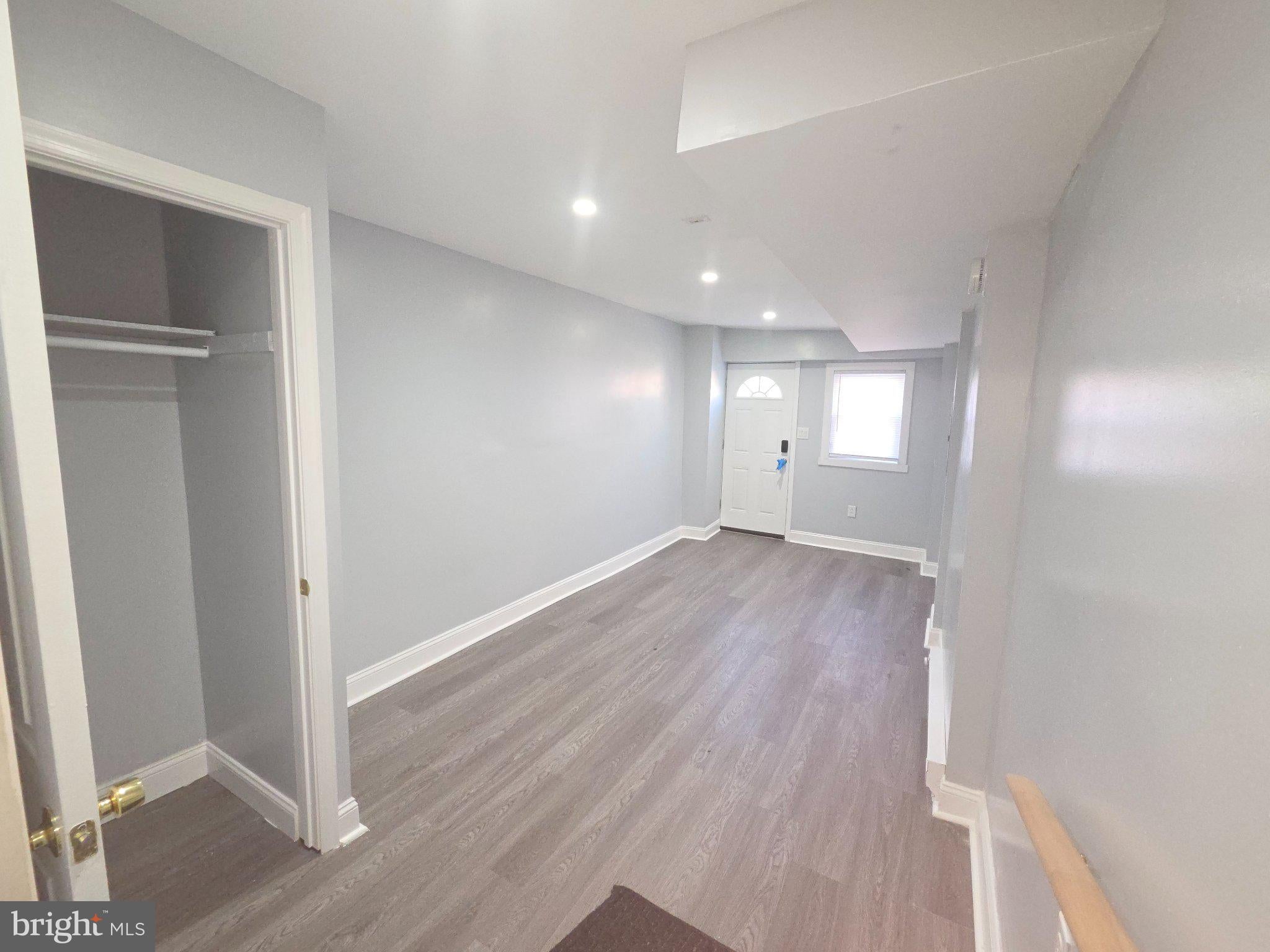 5857 WARRINGTON AVENUE BASEMENT UNIT