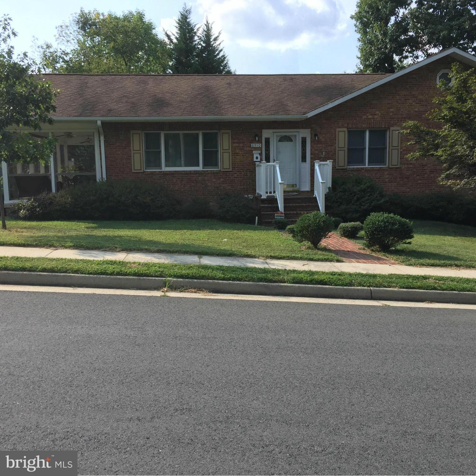 MEMORIAL HEIGHTS - Residential Lease