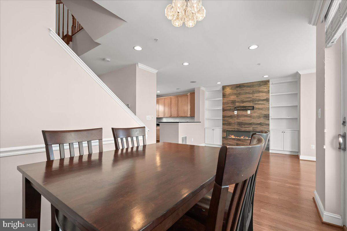 PIER HOMES AT HARBORVIEW - Residential