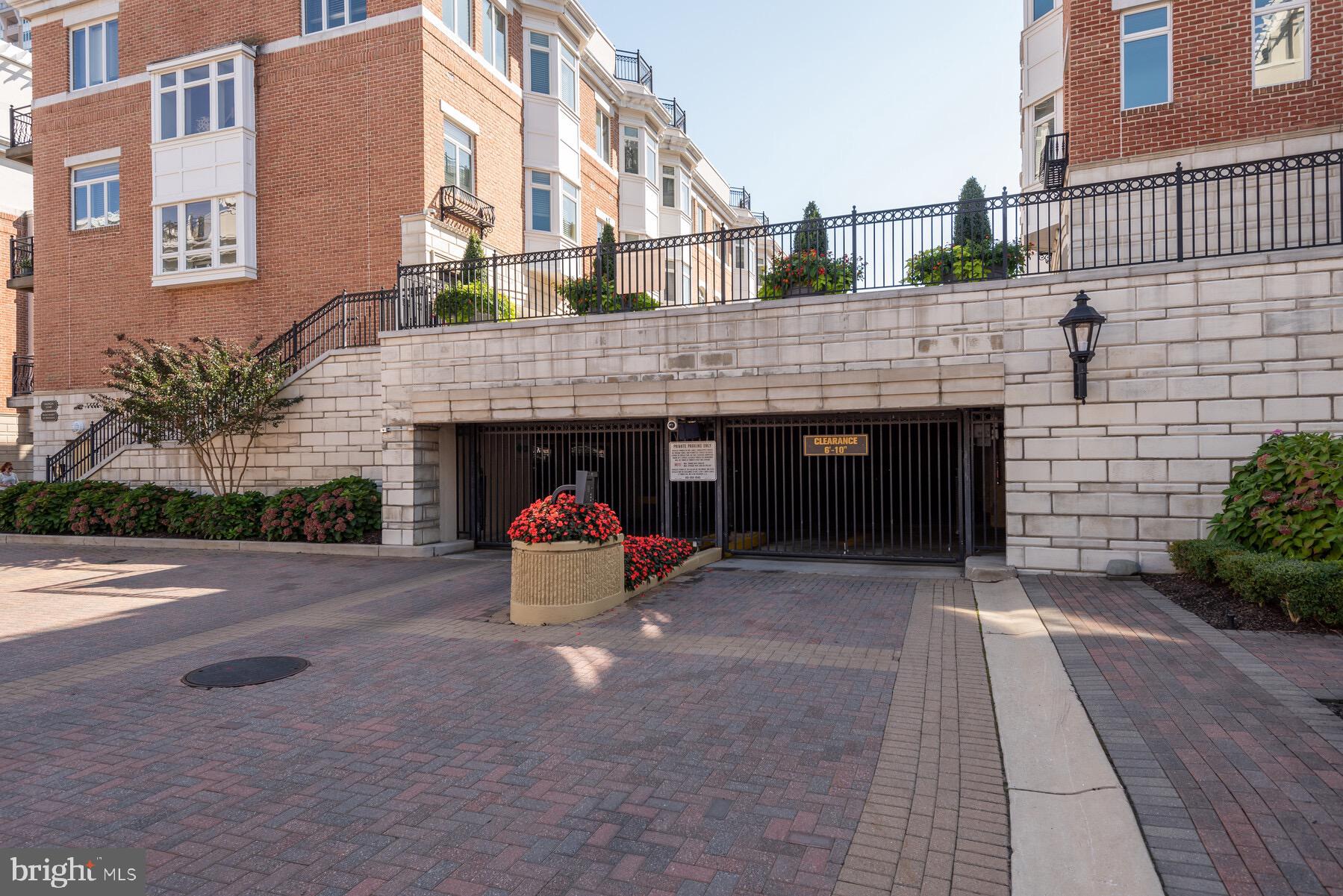 PIER HOMES AT HARBORVIEW - Residential