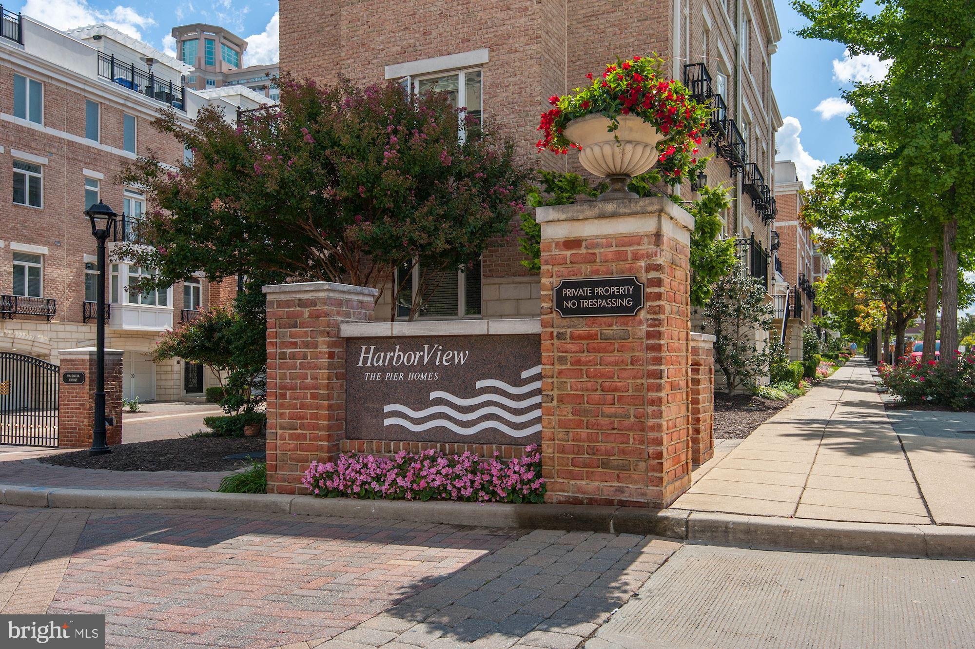 PIER HOMES AT HARBORVIEW - Residential