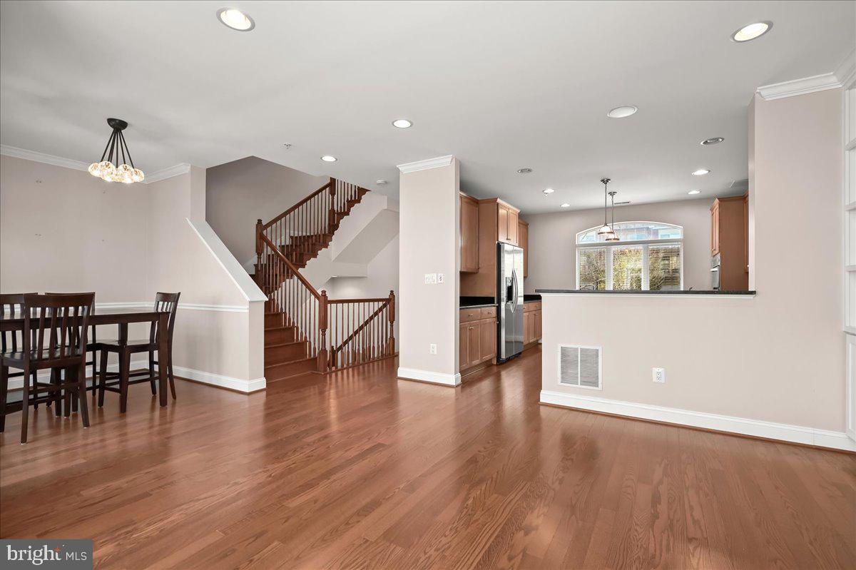 PIER HOMES AT HARBORVIEW - Residential