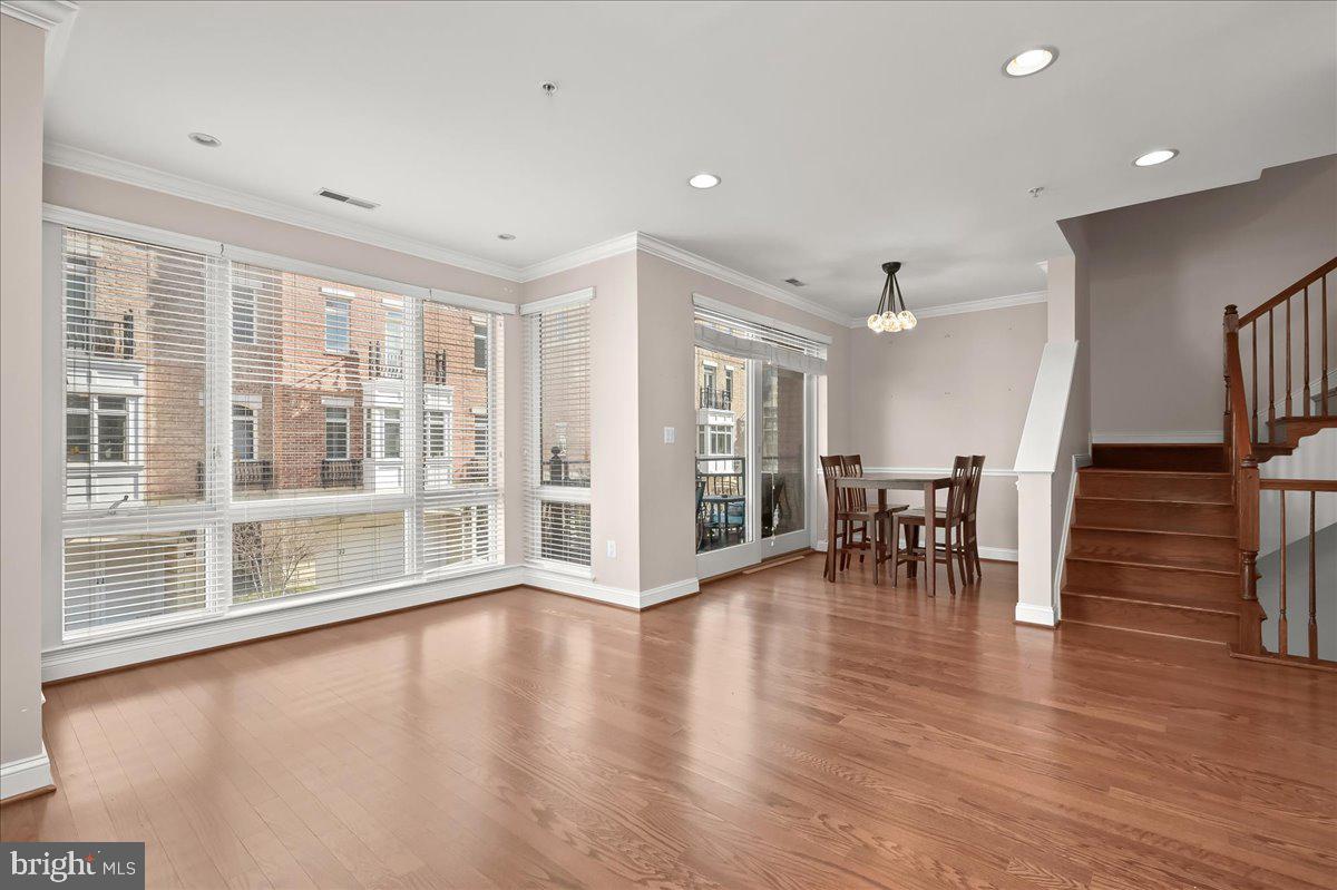 PIER HOMES AT HARBORVIEW - Residential