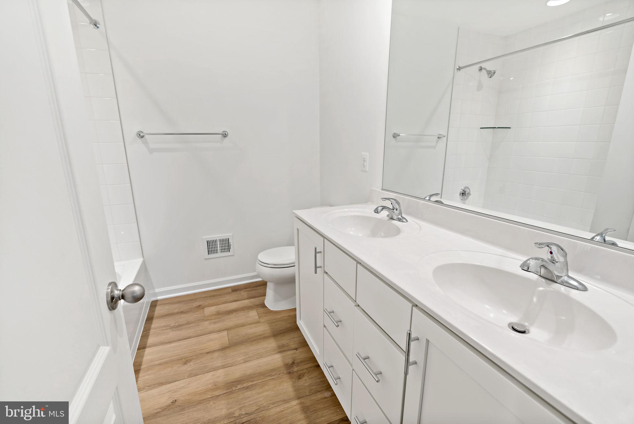 HUNTFIELD - Residential