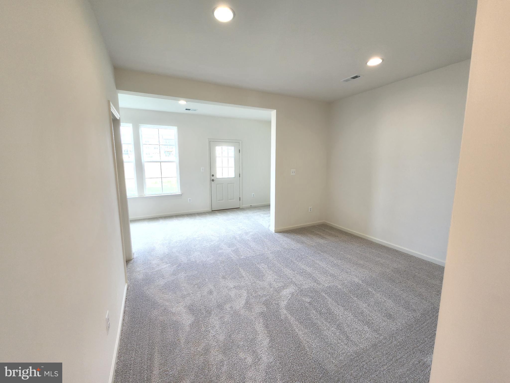 OVERLOOK AT RIVERSIDE TOWNHOMES - Residential