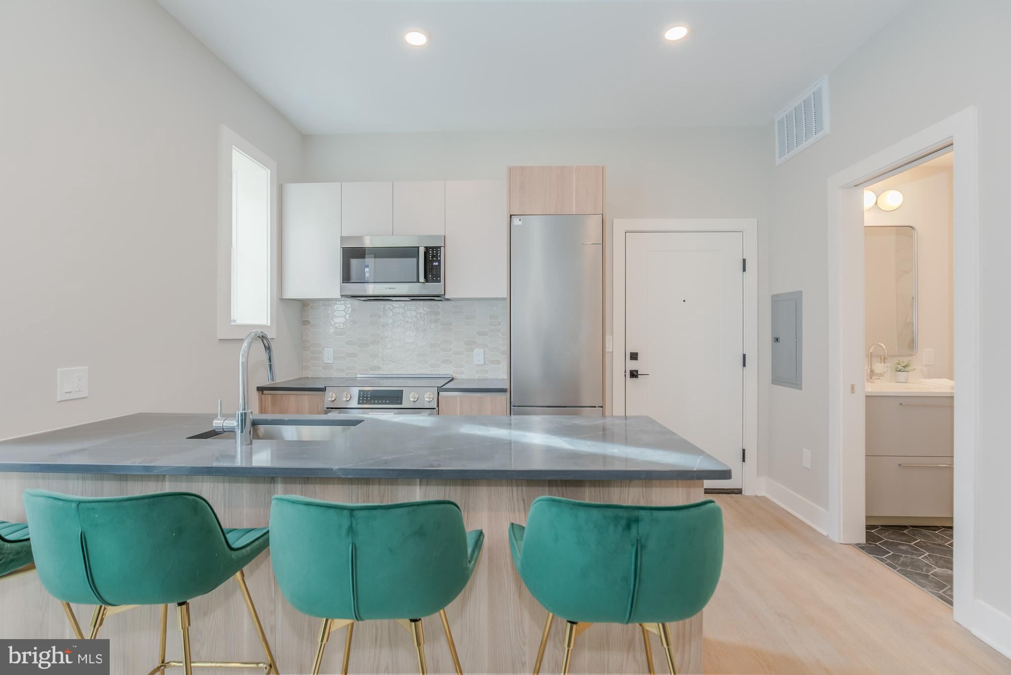 933 N STREET NW 1ST FLOOR - 01