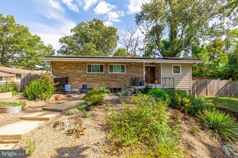 Photo of 2815 15th Street NE, WASHINGTON, DC 20018 (MLS # DCDC2227642) Photo of 2815 15th Street NE, WASHINGTON, DC 20018 (MLS # DCDC2227642)