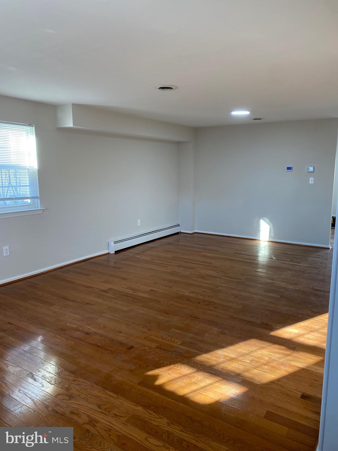WALNUT RIDGE ESTS - Residential Lease