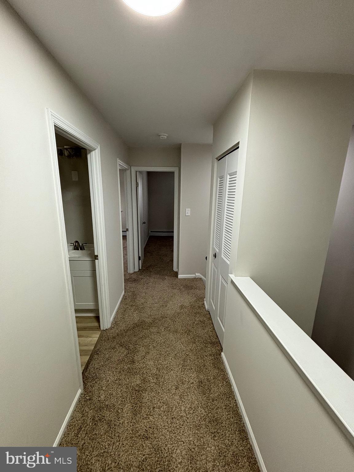 WALNUT RIDGE ESTS - Residential Lease