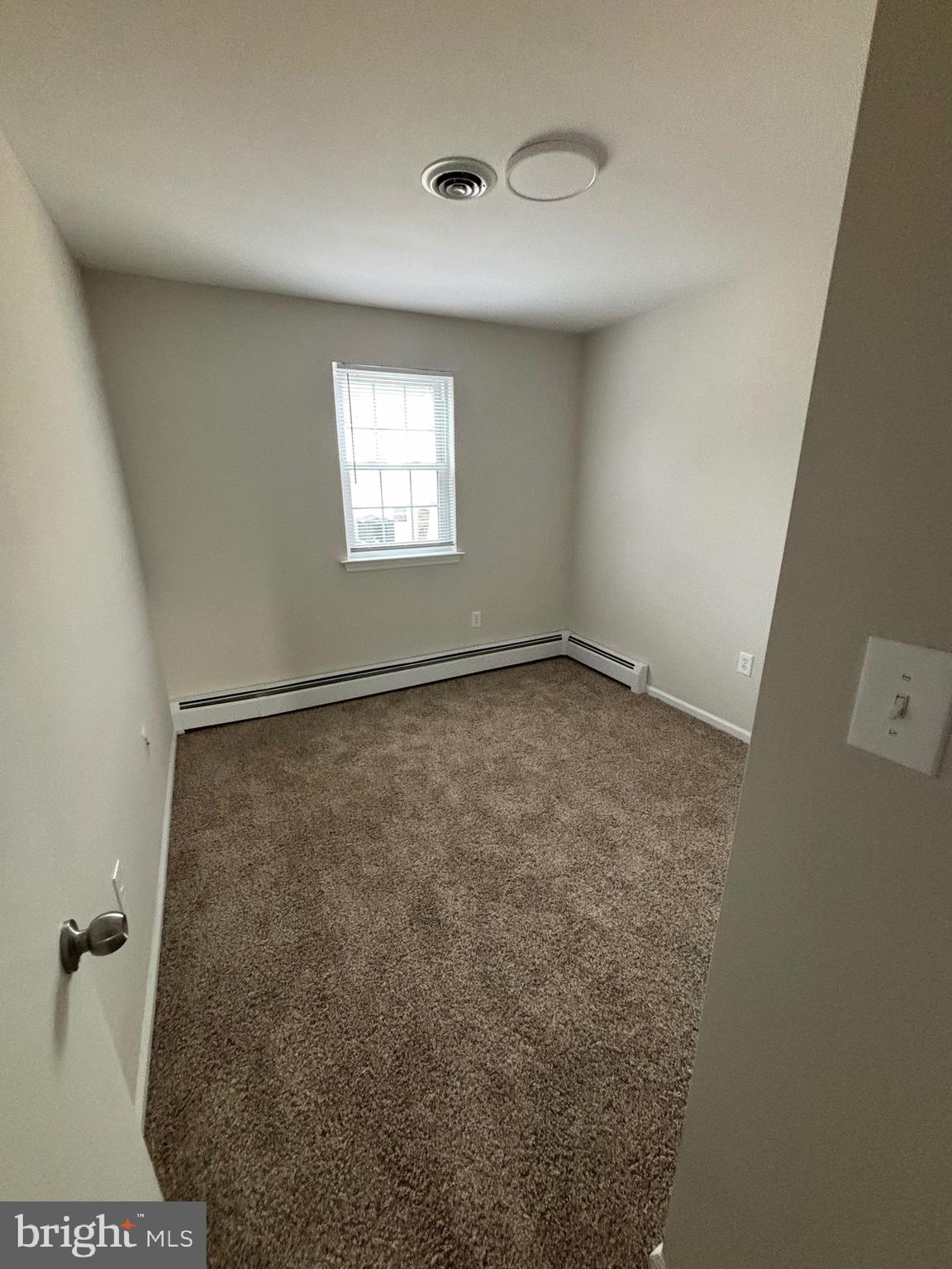 WALNUT RIDGE ESTS - Residential Lease