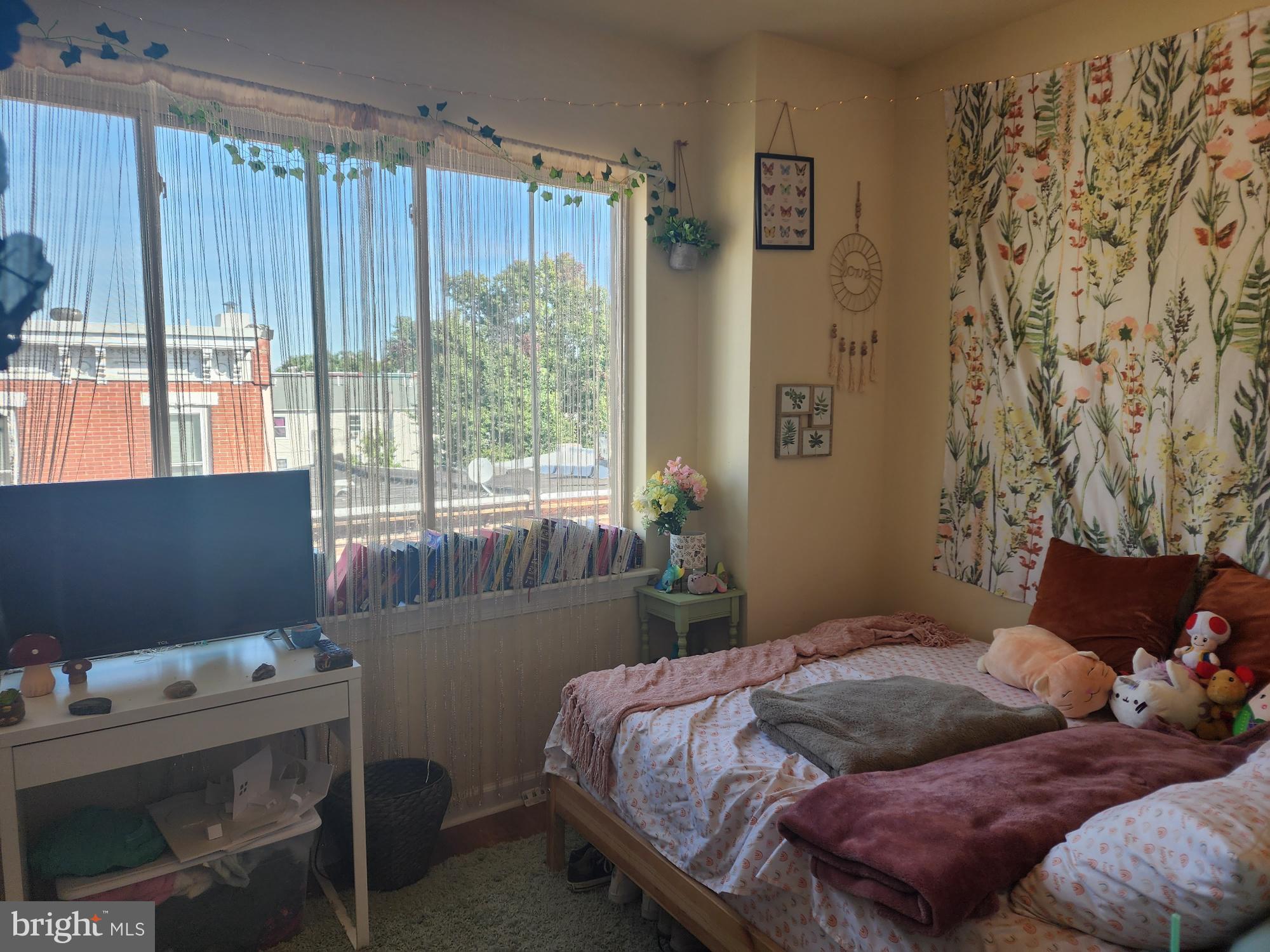 1624 FONTAIN STREET 3