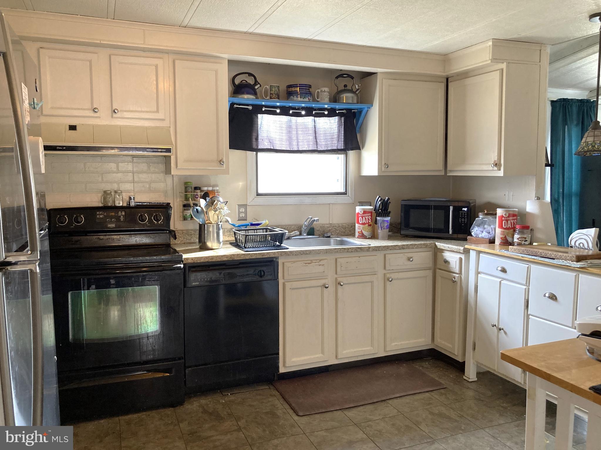 REGENT ACRES - Residential