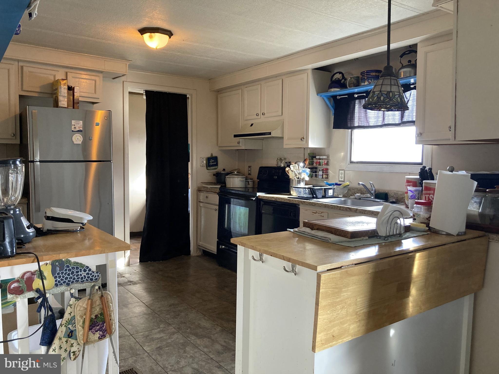 REGENT ACRES - Residential