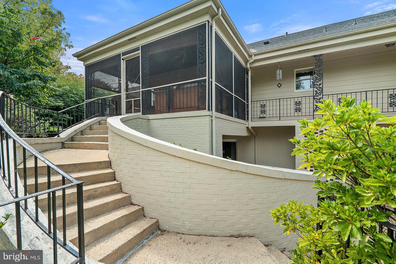 OAKLAWN - Residential