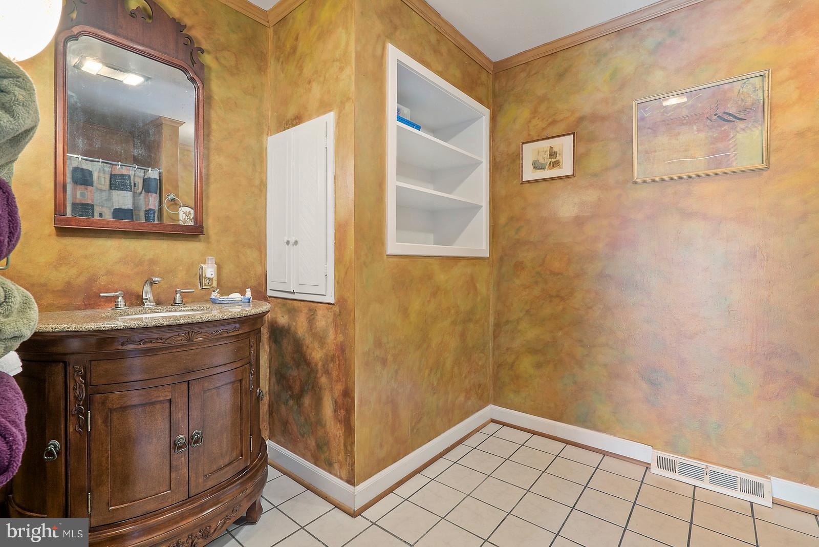 OAKLAWN - Residential