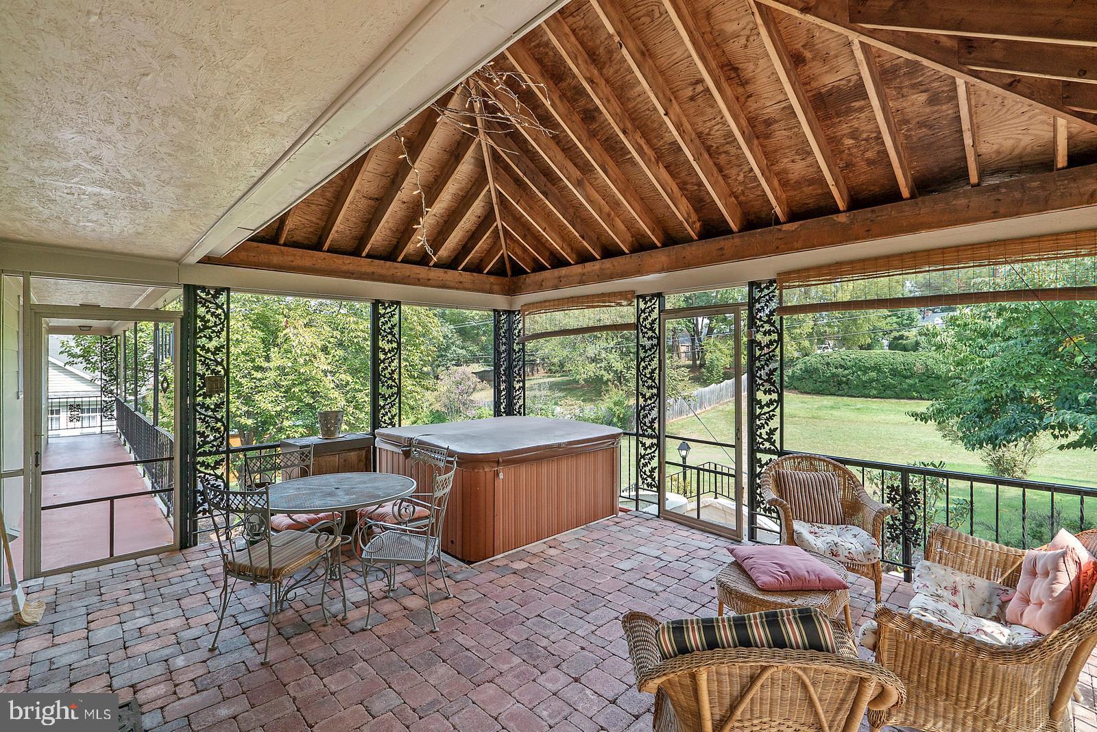 OAKLAWN - Residential