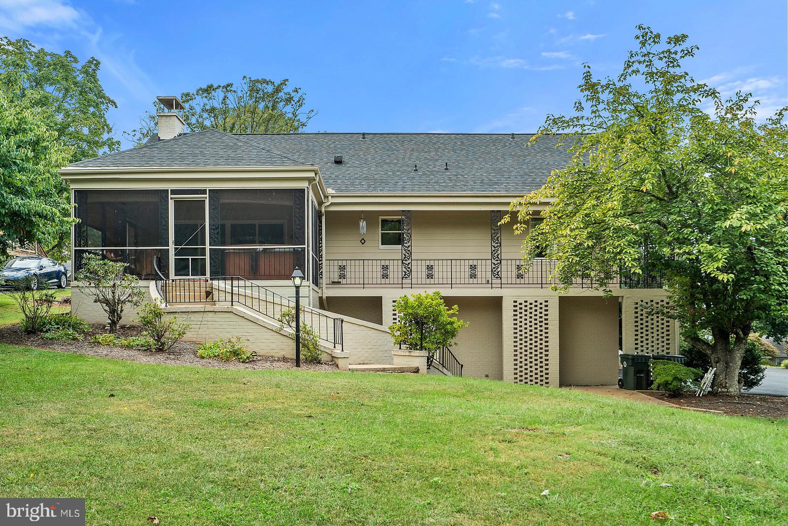 OAKLAWN - Residential