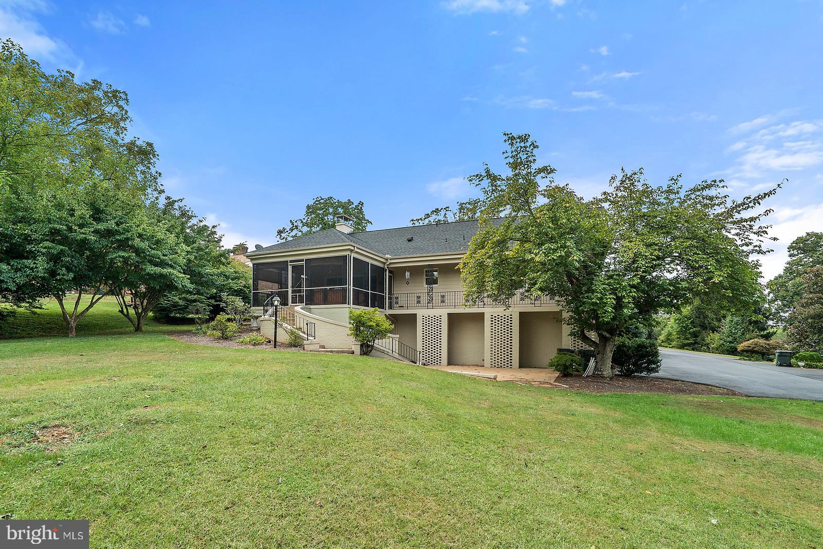 OAKLAWN - Residential