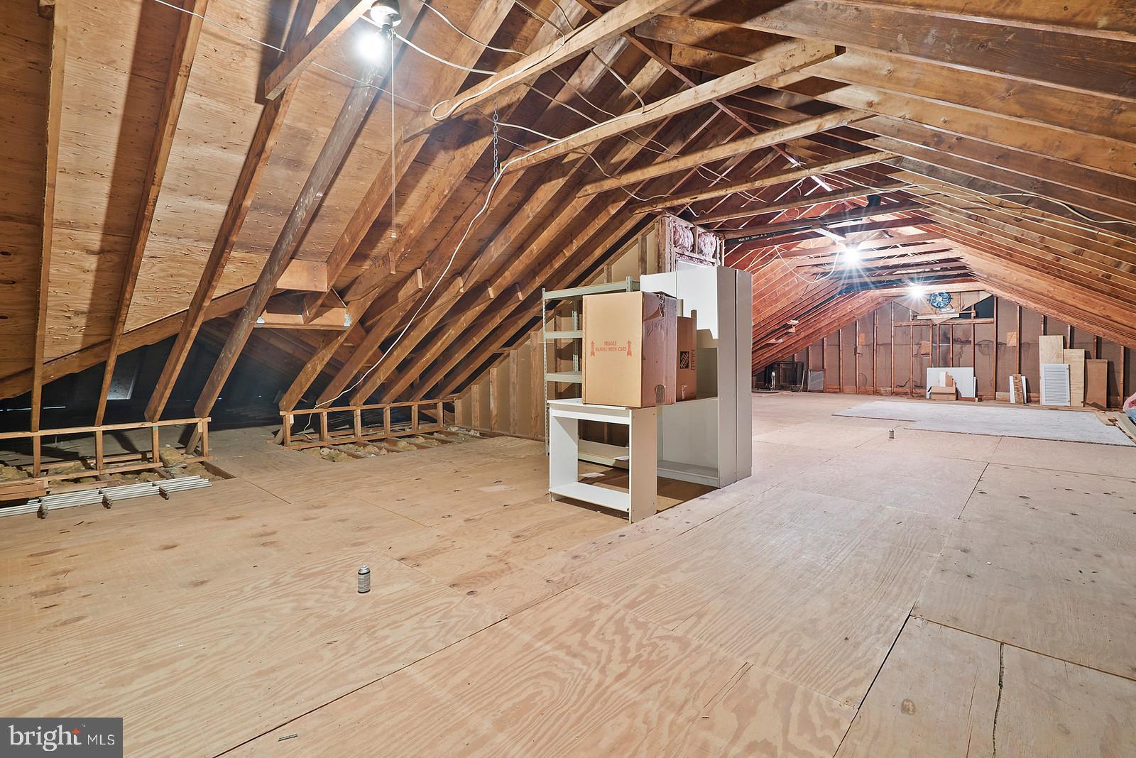 OAKLAWN - Residential