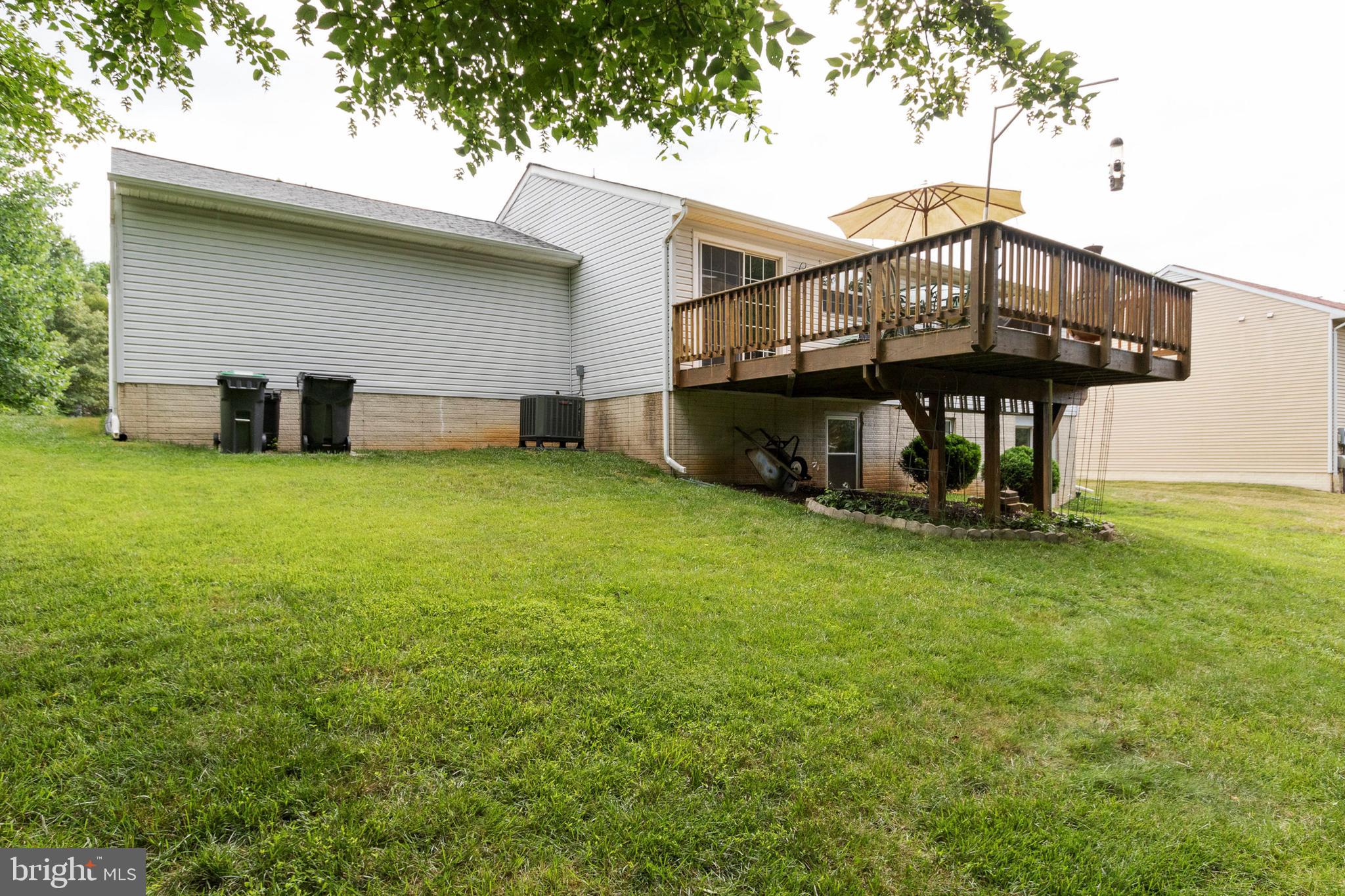 HAMPTON OAKS - Residential