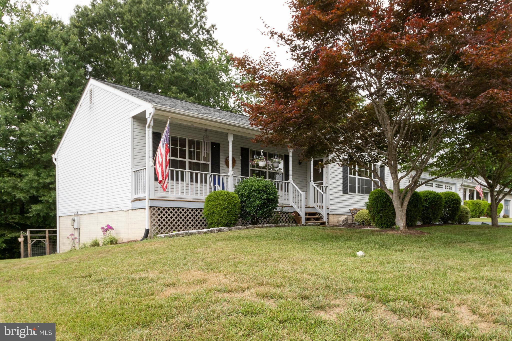 HAMPTON OAKS - Residential