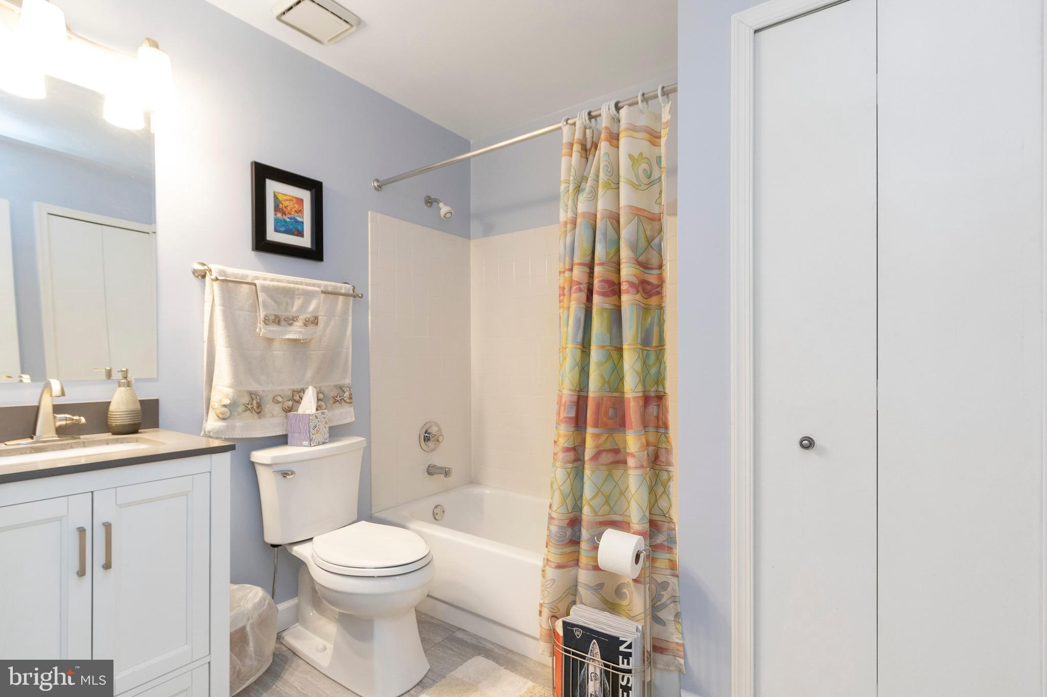 HAMPTON OAKS - Residential