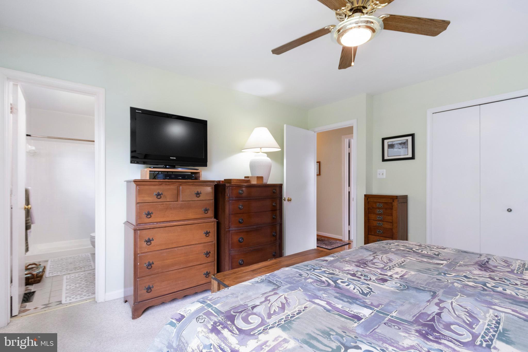 HAMPTON OAKS - Residential