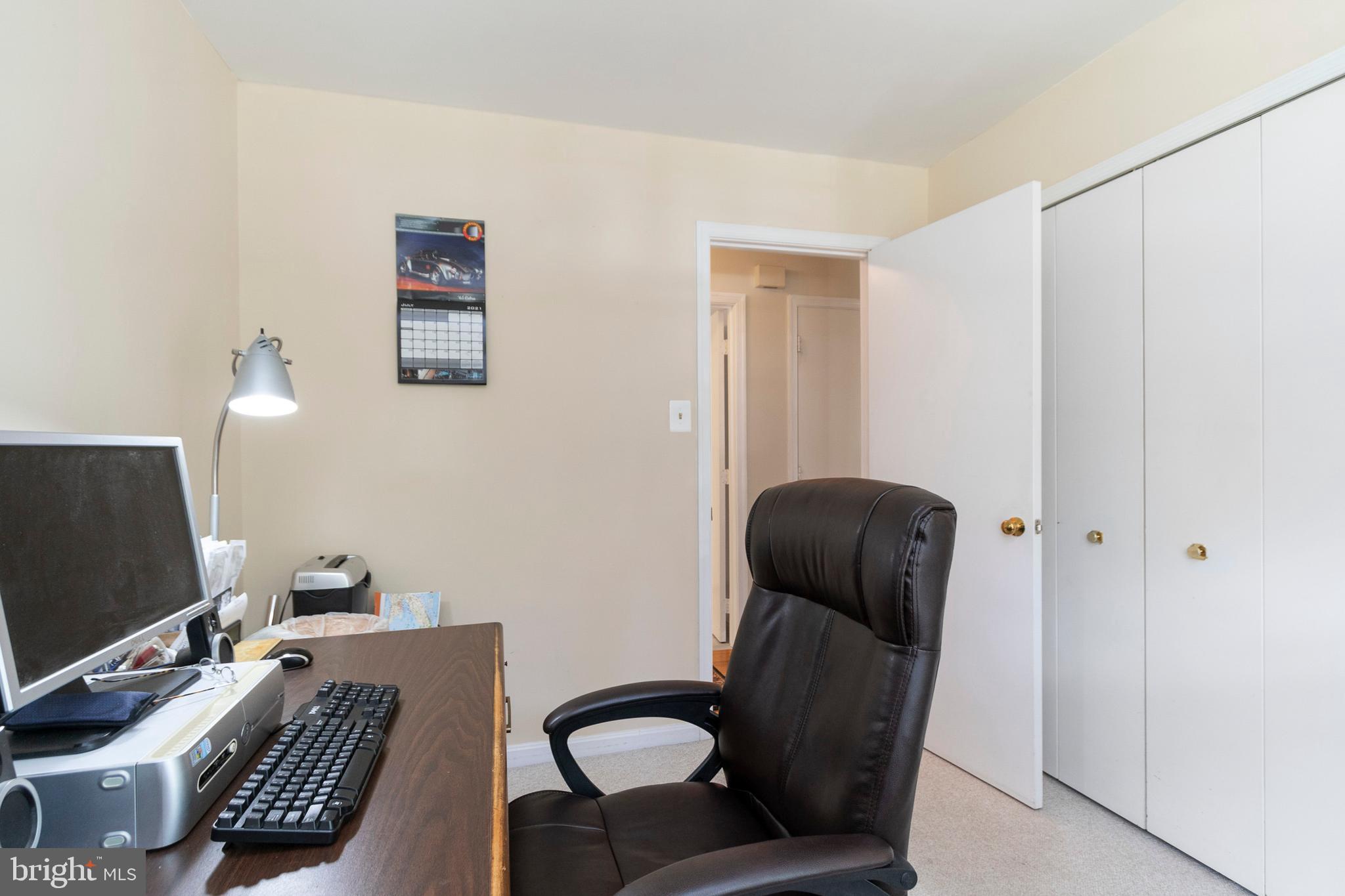 HAMPTON OAKS - Residential