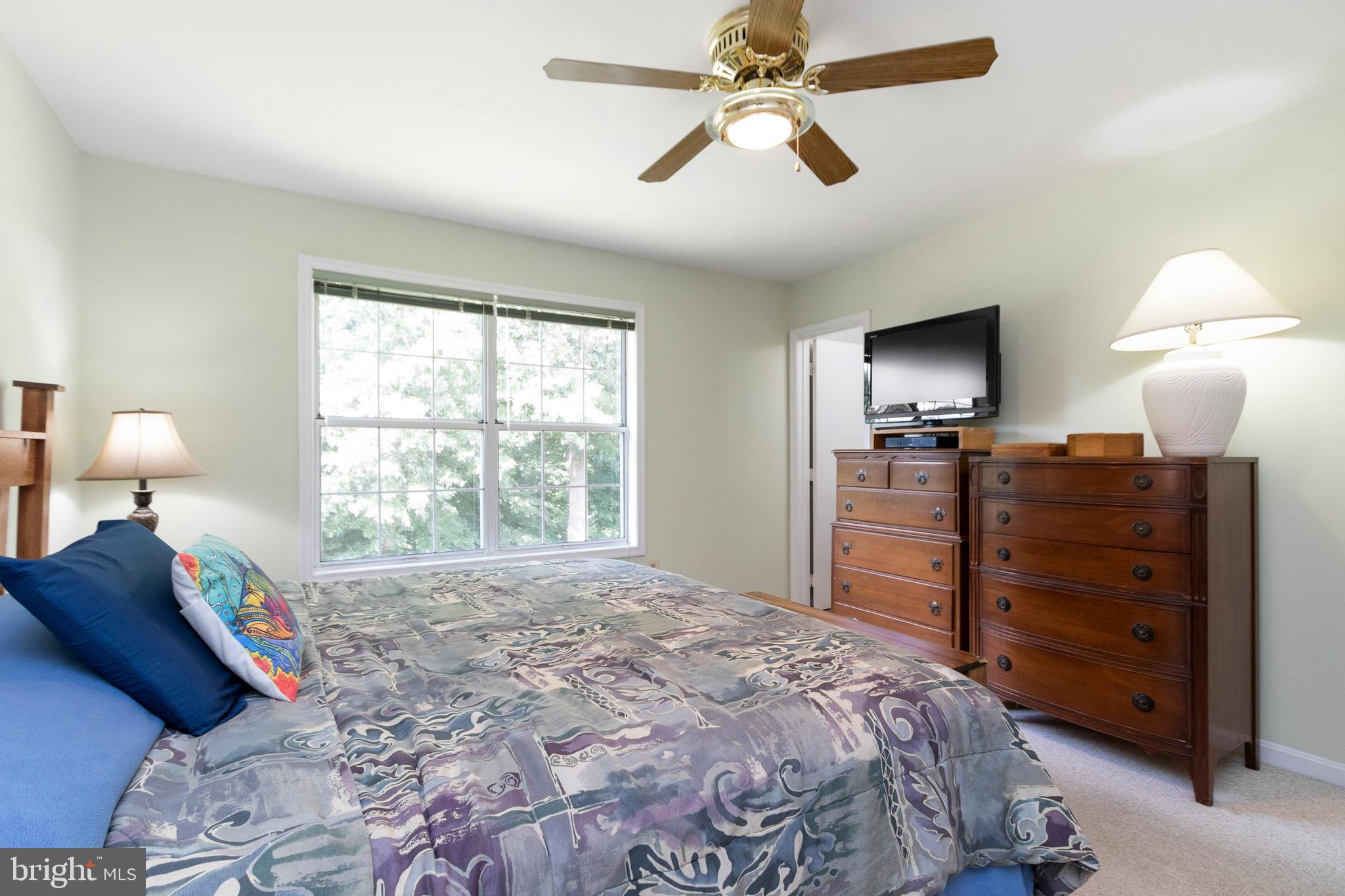 HAMPTON OAKS - Residential