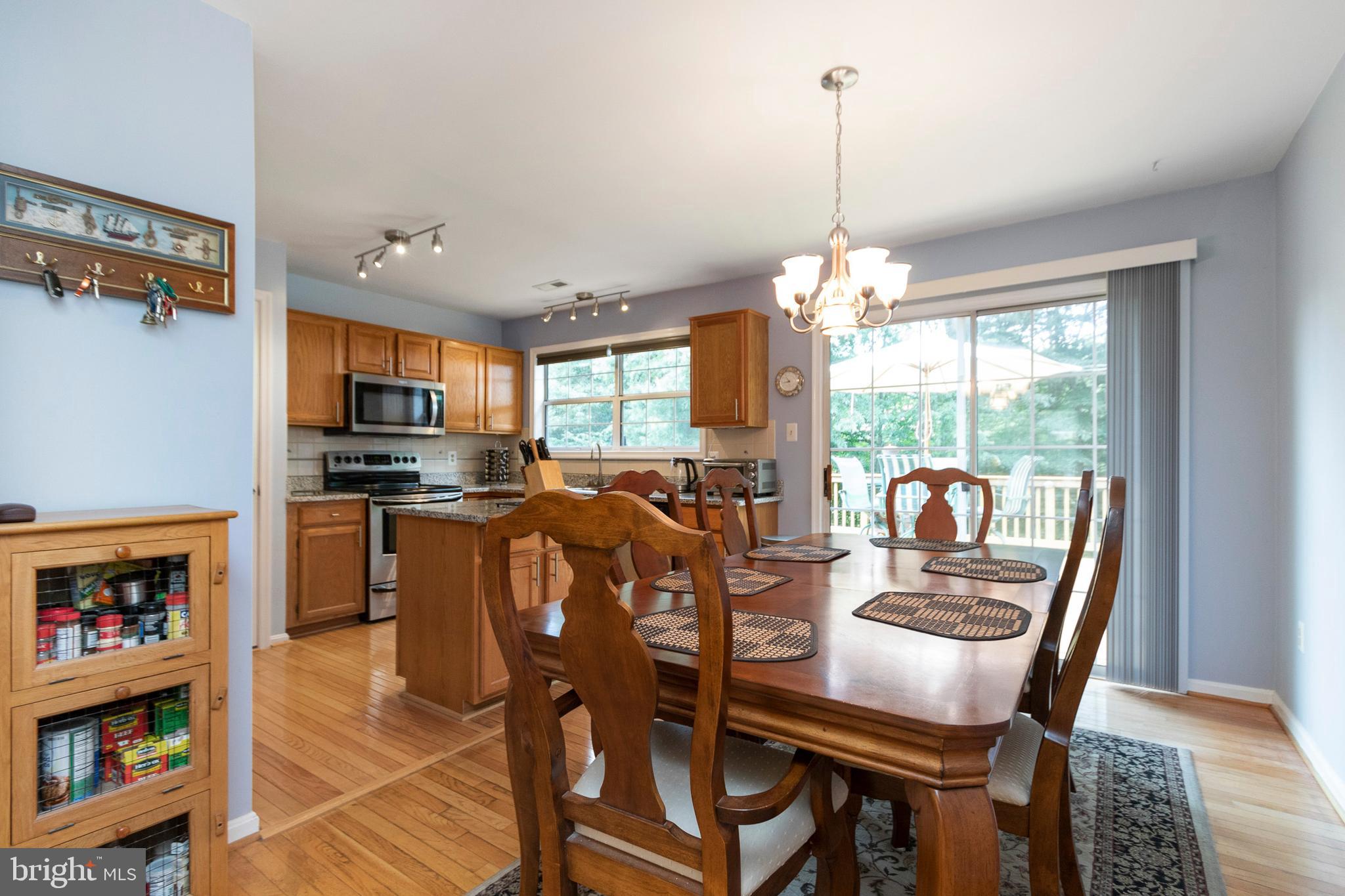 HAMPTON OAKS - Residential